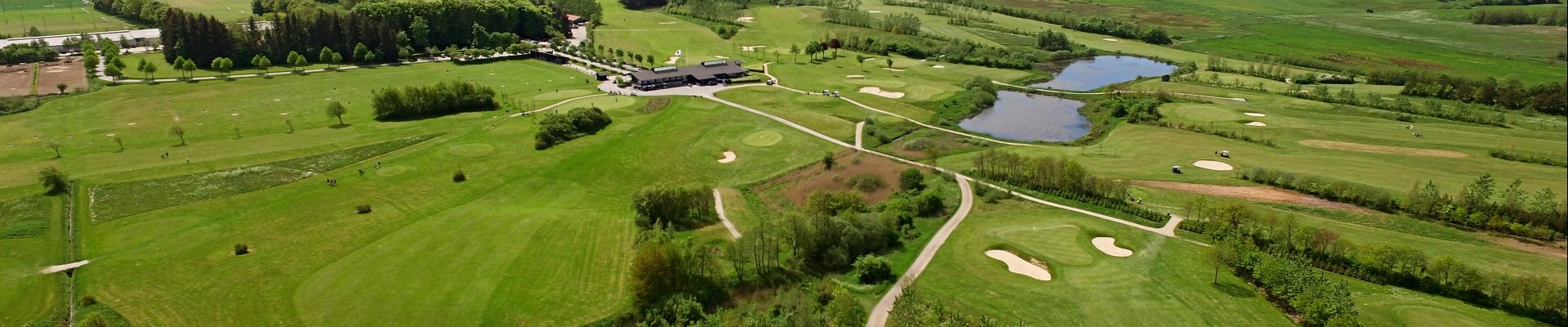 Anlægget på Brønderslev Golfklub består af 27 huller og 9 hullers pay-and-play